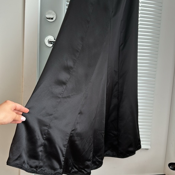 Dress - Picture 7 of 12